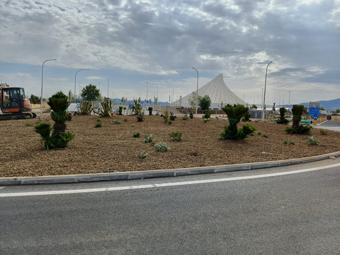 Aiuola con granelloni di lapillo